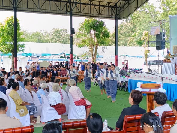 การแสดงศิลปวัฒนธรรมภายในโครงการจังหวัดสุรินทร์ สร้างสุข สร้างรอยยิ้ม